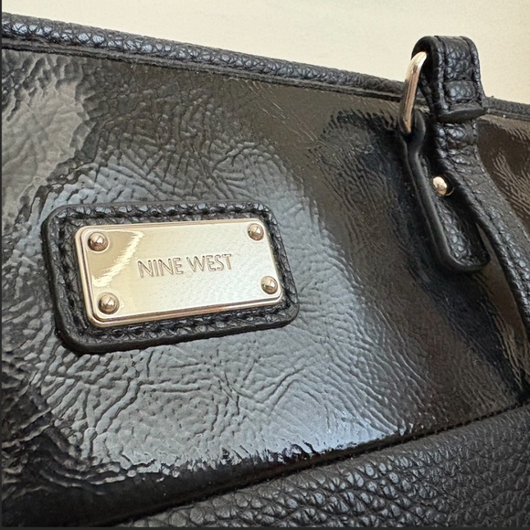 Nine West black shoulder bag - Picture 2 of 7
